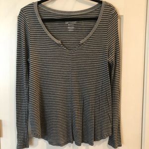 American Eagle long sleeve tops
